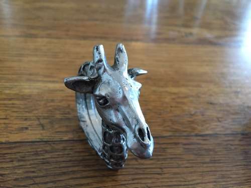 Big 5 heavy metal serviette rings